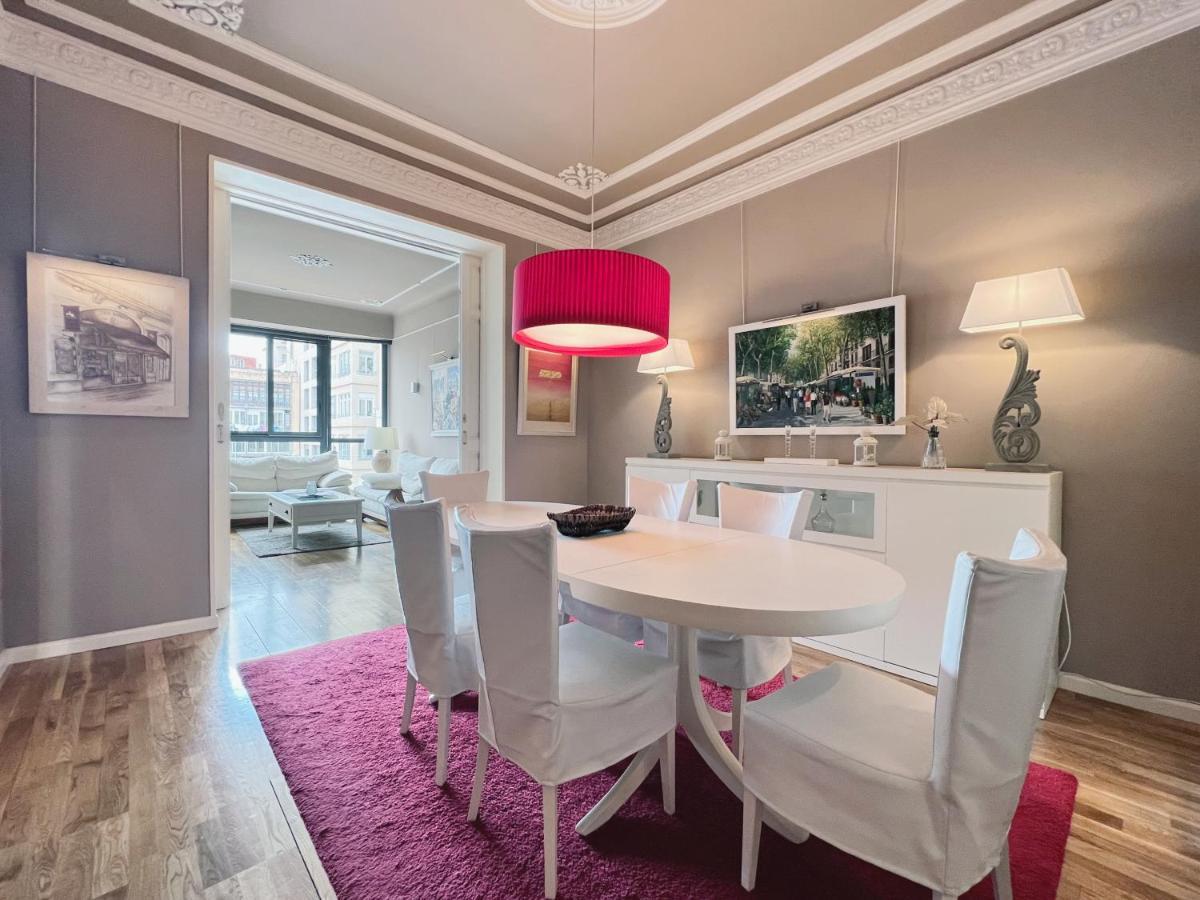 Stay U-Nique Apartments Urquinaona Barcelona Bagian luar foto